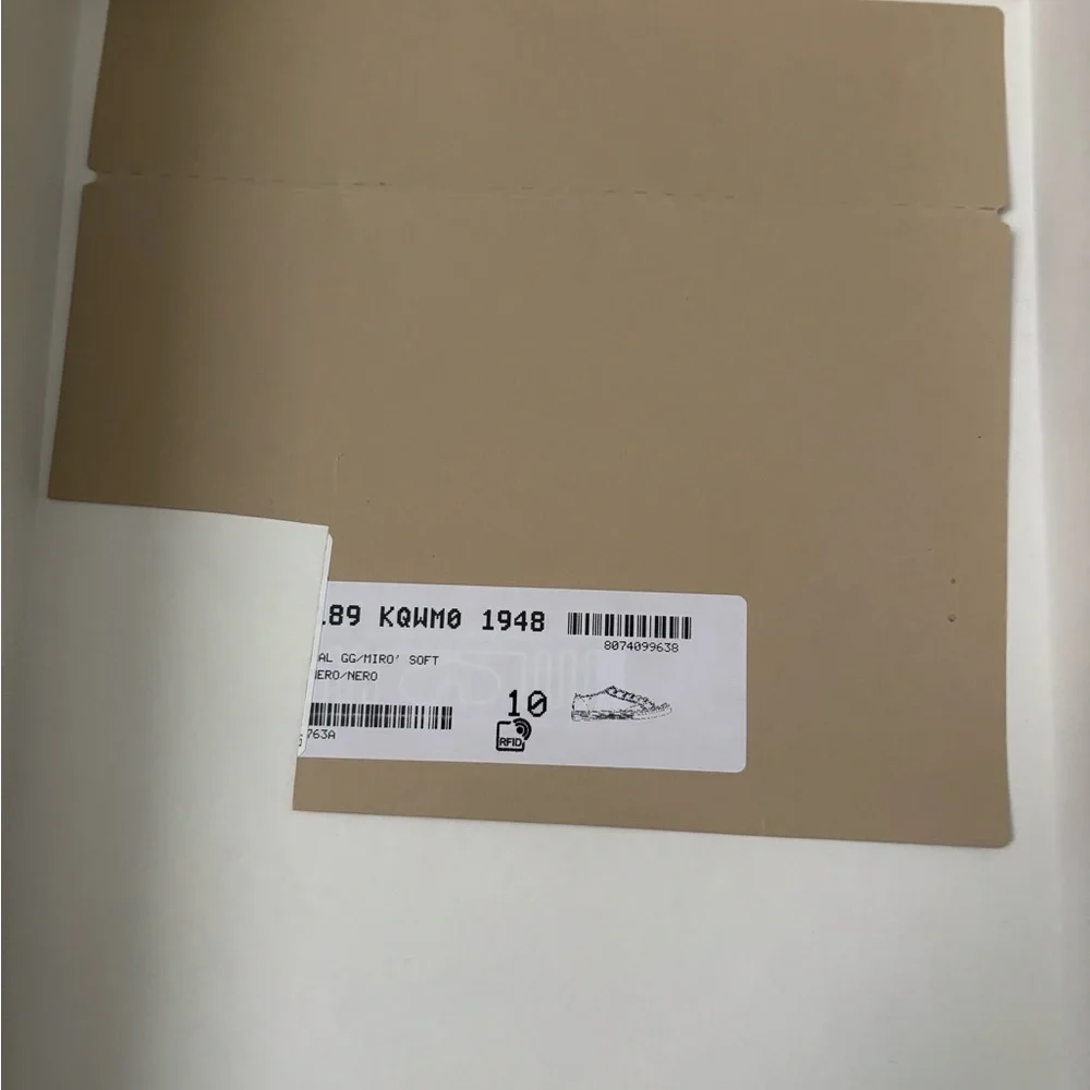 Men’s Gucci Original GG Miro Soft Canvas Sneaker - Picture 2 of 11